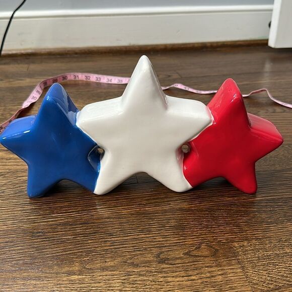 Brand new Rae Dunn Red, White & Blue Star Ceramic Decor - Picture 5 of 6
